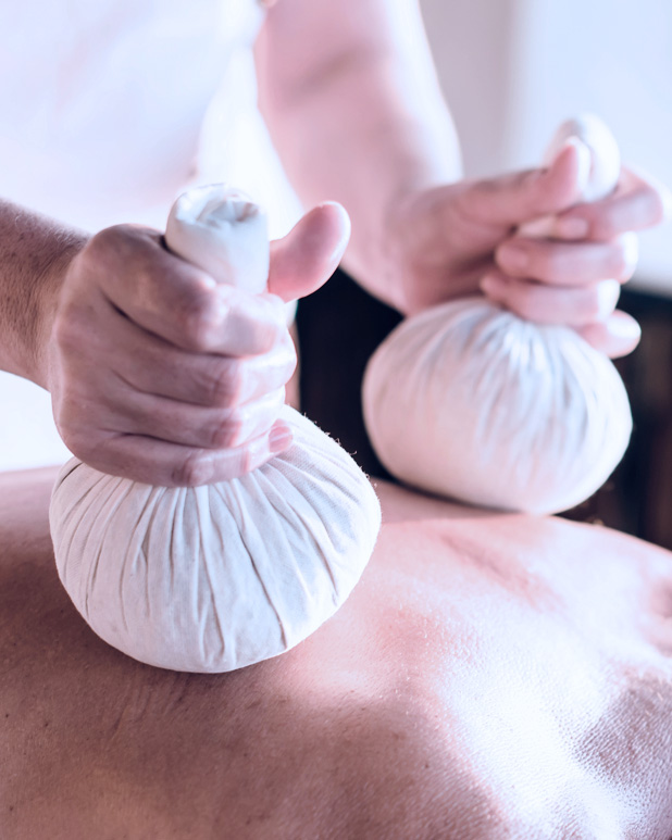 Herbal Compress Massage Réseau des massothérapeutes
